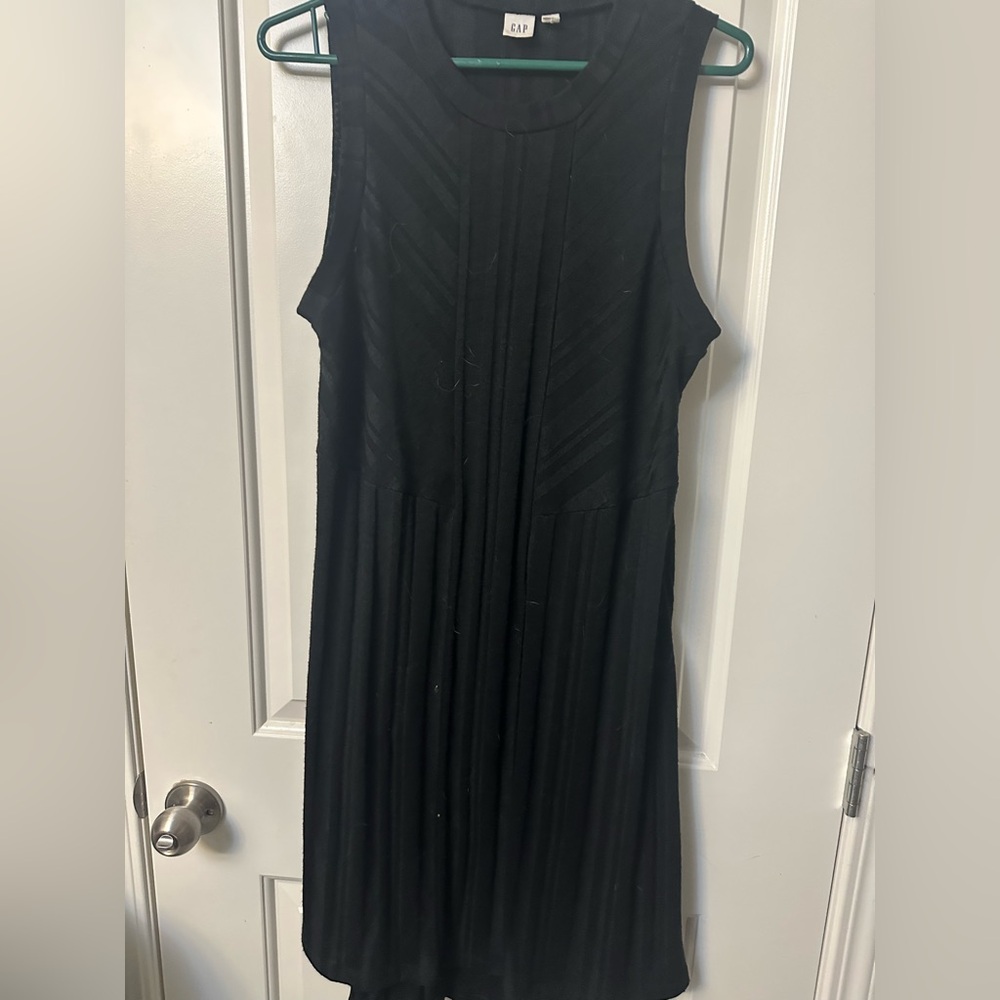 GAP Black Sleeveless Midi Dress